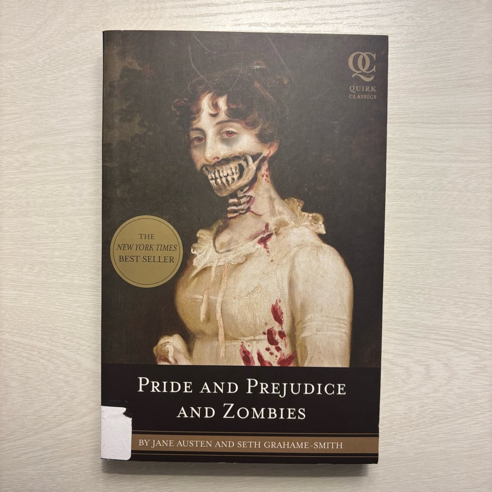 Pride and Prejudice and Zombies By Jane Austen & Seth Grahame-Smith Paperback